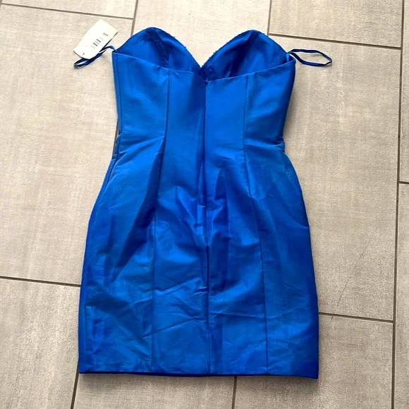 Jovani jewel embellishments NWT Size 6 Cocktail Mini Dress - Picture 4 of 10